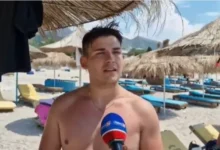 VIDEO/ Turisti italian habitet nga cmimet ne jug: Vjerres time shqiptare ia japin ujin 1 mije leke, ndersa mua.. VIDEO/ Turisti italian habitet nga cmimet ne jug: Vjerres time shqiptare ia japin ujin 1 mije leke, ndersa mua..