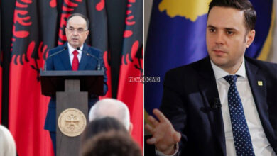 Bajram Begaj nuk i shkon në selinë e LDK-së, Lumir Abdixhiku refuzon të takohet me presidentin e Shqipërisë Bajram Begaj nuk i shkon në selinë e LDK-së, Lumir Abdixhiku refuzon të takohet me presidentin e Shqipërisë