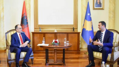 Presidenti Begaj pritet në takim nga Konjufca, ja çfarë u diskutua mes tyre Presidenti Begaj pritet në takim nga Konjufca, ja çfarë u diskutua mes tyre