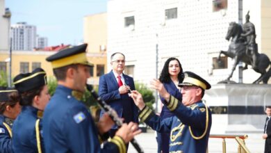 Sulmi në Gramsh/ Vjosa Osmani telefonon Bajram Begajn: Jemi të gatshëm të ofrojmë çdo mbështetje! Sulmi në Gramsh/ Vjosa Osmani telefonon Bajram Begajn: Jemi të gatshëm të ofrojmë çdo mbështetje!