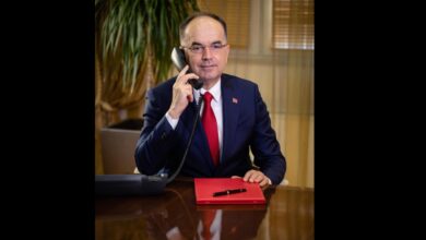Tensionet në Veri, Begaj telefonon Vjosa Osmanin: Shmangët një provokim të rëndë për stabilitetin e Kosovës, Shqipëria do vazhdojë t’ju mbështesë