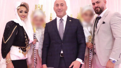 Media në Kosovë ironizon Ramush Haradinajn: Vazhdon të shkojë në ahengje, sonte njoftoi se ishte në një synetllik Media në Kosovë ironizon Ramush Haradinajn: Vazhdon të shkojë në ahengje, sonte njoftoi se ishte në një synetllik