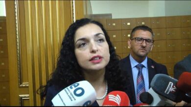 “Vuçiç ishte i tërbuar”/ Osmani flet me DETAJE pas takimit me Presidentin serb: Zgjedhjet në veri mund të mbahen “Vuçiç ishte i tërbuar”/ Osmani flet me DETAJE pas takimit me Presidentin serb: Zgjedhjet në veri mund të mbahen