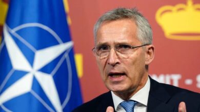 Serbët sulmojnë ushtrinë e KFOR-it, reagon menjëherë NATO Serbët sulmojnë ushtrinë e KFOR-it, reagon menjëherë NATO