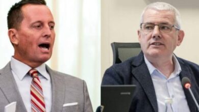 Grenell kapet me Sveçlën për arrestimin e spiunes ruse, ja çka po paralajmëron për zyrtarët e Kosovës Grenell kapet me Sveçlën për arrestimin e spiunes ruse, ja çka po paralajmëron për zyrtarët e Kosovës