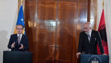 Hoti: Derisa Kosova të anëtarësohet në mekanizmat ndërkombëtarë, Shqipëria mbetet zëri jonë Hoti: Derisa Kosova të anëtarësohet në mekanizmat ndërkombëtarë, Shqipëria mbetet zëri jonë