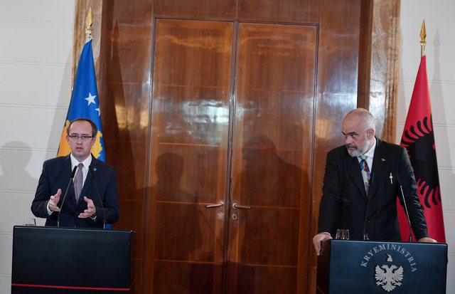 Hoti: Derisa Kosova të anëtarësohet në mekanizmat ndërkombëtarë, Shqipëria mbetet zëri jonë Hoti: Derisa Kosova të anëtarësohet në mekanizmat ndërkombëtarë, Shqipëria mbetet zëri jonë