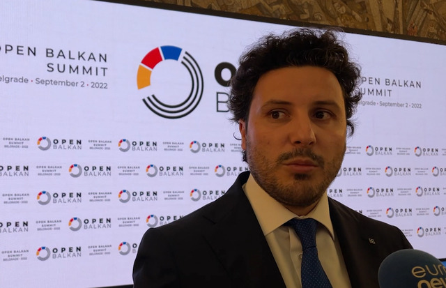 Abazoviç: Shqiptarët në Mal të Zi as në ëndërr s’e kanë parë kryeministrin