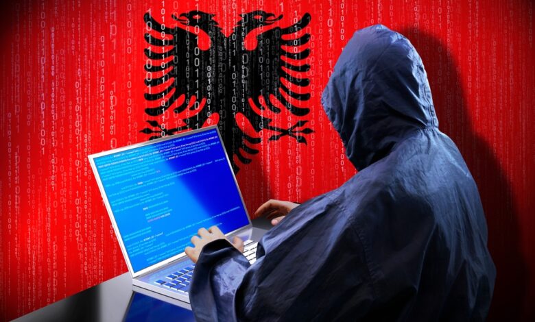 VIDEO-MESAZHI kërcënues ndaj Vuçiç/ “Anonymous” në mbrojtje të Kosovës: Na prit! Ne nuk falim …