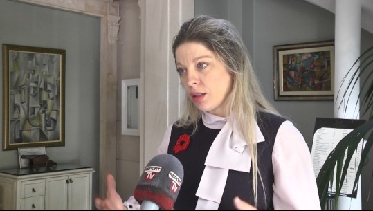 Mbron Thaçin në Hagë, flet avokatja shqiptare: Privilegj të punoj për çështjen kombëtare! Procesi do zgjasë disa vite, uroj që gjyqi të nisë vitin tjetër Mbron Thaçin në Hagë, flet avokatja shqiptare: Privilegj të punoj për çështjen kombëtare! Procesi do zgjasë disa vite, uroj që gjyqi të nisë vitin tjetër