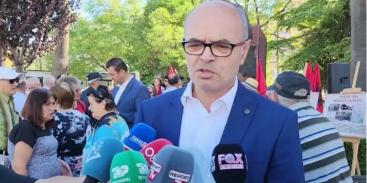 Koçi: Ja pse Kosova nuk u përfshi në ‘Ballkanin e Hapur’ dhe pse Albin Kurti s’duhet të ndjekë rrugën e ‘non-grata’ Sali Berisha Koçi: Ja pse Kosova nuk u përfshi në ‘Ballkanin e Hapur’ dhe pse Albin Kurti s’duhet të ndjekë rrugën e ‘non-grata’ Sali Berisha