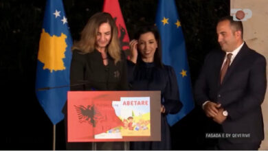 Abetarja e përbashkët, si u zvarrit për 10 vjet puna e pak muajve Abetarja e përbashkët, si u zvarrit për 10 vjet puna e pak muajve