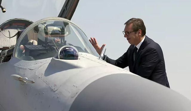 E FUNDIT/ Avionët luftarakë serbë sulmojnë dronët në kufirin Serbi-Kosovë E FUNDIT/ Avionët luftarakë serbë sulmojnë dronët në kufirin Serbi-Kosovë