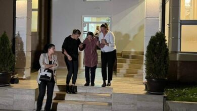 DOKUMENTI/ E moshuara e dhunuar largohet nga azili në Pejë, pronari shkarkon punonjëset: Të dënohen…