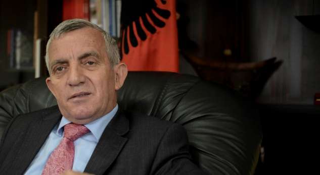 Situata në veri të Kosovës/ Ambasadori Minxhozi: Tensionet duhet të zgjidhen me dialog! Kjo çështje i përket… Situata në veri të Kosovës/ Ambasadori Minxhozi: Tensionet duhet të zgjidhen me dialog! Kjo çështje i përket…