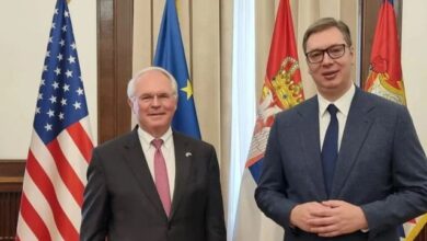 Ambasadori i SHBA-ve përgëzon Vuçiç: Angazhimi për zgjidhjen e tensioneve në veri është konstruktiv Ambasadori i SHBA-ve përgëzon Vuçiç: Angazhimi për zgjidhjen e tensioneve në veri është konstruktiv