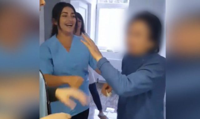 Publikohet foto/ E moshuara që u dhuna në Pejë kishte protestuar për shumë vite për gjetjen e eshtrave të djalit Publikohet foto/ E moshuara që u dhuna në Pejë kishte protestuar për shumë vite për gjetjen e eshtrave të djalit