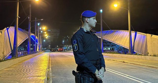 Në mesnatë hyn në fuqi vendimi për targat, çfarë po ndodh në veri të Kosovës Në mesnatë hyn në fuqi vendimi për targat, çfarë po ndodh në veri të Kosovës