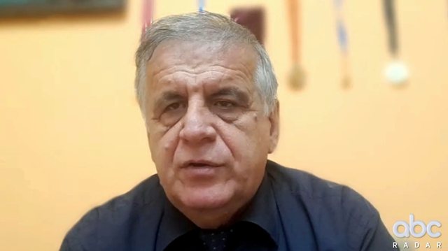Spahiu, i shqetësuar për tensionet Serbi-Kosovë: Po shkojmë drejt luftës, bandat serbe do të sulmojnë veriun Spahiu, i shqetësuar për tensionet Serbi-Kosovë: Po shkojmë drejt luftës, bandat serbe do të sulmojnë veriun