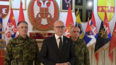 Përshkallëzohen TENSIONET në veri të Kosovës/ Vuçeviç: Ushtria jonë është e aftë për çdo gjë… Përshkallëzohen TENSIONET në veri të Kosovës/ Vuçeviç: Ushtria jonë është e aftë për çdo gjë…