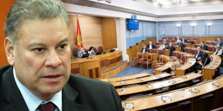 Escobar i dërgon mesazh Kuvendit të Malit të Zi: Mos u përpiqni të formoni qeveri të re Escobar i dërgon mesazh Kuvendit të Malit të Zi: Mos u përpiqni të formoni qeveri të re