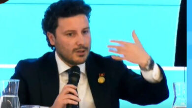 Abazoviç kritika Kurtit: Situata në Veri i ka shërbyer Serbisë Abazoviç kritika Kurtit: Situata në Veri i ka shërbyer Serbisë