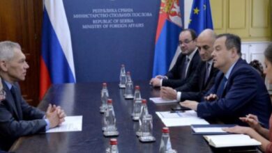 Ministri serb ‘raporton’ te rusët për ngjarjet e fundit në Kosovë, Moska: S’mund të ketë zgjidhje nëse… Ministri serb ‘raporton’ te rusët për ngjarjet e fundit në Kosovë, Moska: S’mund të ketë zgjidhje nëse…