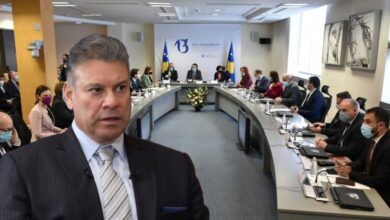 Ngjarjet në Veri, pozicioni i Escobar në pikëpyetje (dhe ky nuk është një lajm i mirë për shqiptarët) Ngjarjet në Veri, pozicioni i Escobar në pikëpyetje (dhe ky nuk është një lajm i mirë për shqiptarët)
