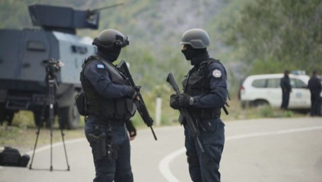 BBC: Serbia e di që nuk është e mençur të përplaset me NATO-n në Kosovë, ndaj s’ka rrezik të ndodhë gjë BBC: Serbia e di që nuk është e mençur të përplaset me NATO-n në Kosovë, ndaj s’ka rrezik të ndodhë gjë