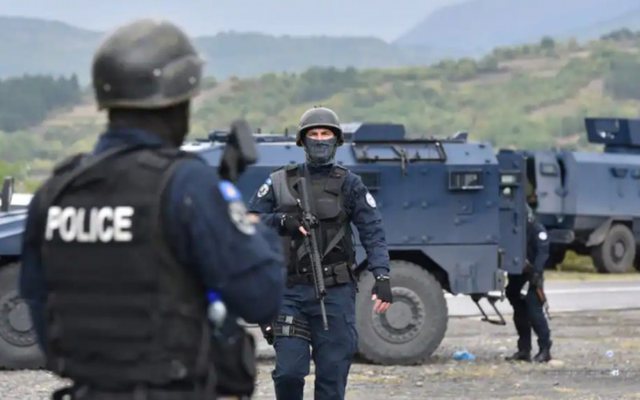 Varga: Rusia u përgatit për një kohë të gjatë për “frontin e dytë” në Ballkanin Perëndimor Varga: Rusia u përgatit për një kohë të gjatë për “frontin e dytë” në Ballkanin Perëndimor