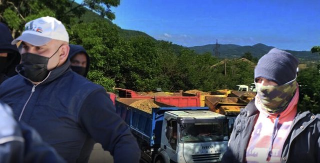 “Deri sa të ndalet terrori”/ Bllokohet hyrja e makinave të drejtuara nga shqiptarët në Serbi: Jemi afër një konflikti… “Deri sa të ndalet terrori”/ Bllokohet hyrja e makinave të drejtuara nga shqiptarët në Serbi: Jemi afër një konflikti…