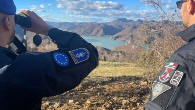 EULEX-i përgënjeshtron Serbinë lidhur me sulmin në Banjskë: S’jemi ndaluar, ishim tek Manastiri dhe… EULEX-i përgënjeshtron Serbinë lidhur me sulmin në Banjskë: S’jemi ndaluar, ishim tek Manastiri dhe…