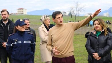 Kryebashkiaku i Kamzës sfidon Berishën: Sali, turpi të mbuloftë! Hajde kandido përballë meje