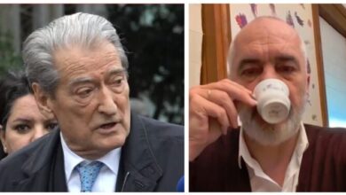 Berisha ‘zbuloi’ Ramën në ‘ishull’, por ende nuk e ‘di’ ku bie Gerdeci Berisha ‘zbuloi’ Ramën në ‘ishull’, por ende nuk e ‘di’ ku bie Gerdeci