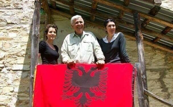 “As familja nuk më përkrahu kur u thashë se jam shqiptar”! Rrëfimi i deputetit të parë shqiptaro-ortodoks në Maqedoni “As familja nuk më përkrahu kur u thashë se jam shqiptar”! Rrëfimi i deputetit të parë shqiptaro-ortodoks në Maqedoni
