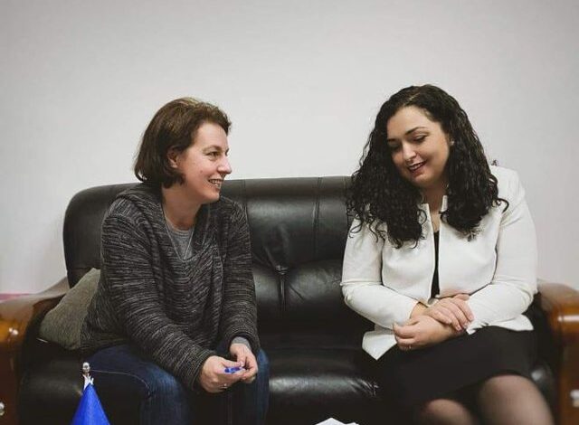 Serbia s’pati nevojë të lobojë fare, Gërvalla e Osmani ia falën çnjohjen e Togos – një histori skandaloze