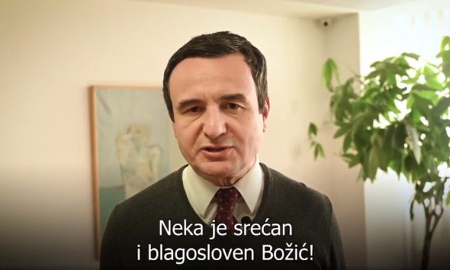 VIDEO/ Duke folur në gjuhën serbe, Albin Kurti uron besimtarët ortodoksë për Krishtlindjen VIDEO/ Duke folur në gjuhën serbe, Albin Kurti uron besimtarët ortodoksë për Krishtlindjen