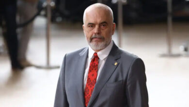 Rama trazon skenën politike në Maqedoninë e Veriut Rama trazon skenën politike në Maqedoninë e Veriut