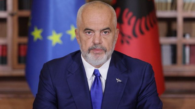 Paga minimale duhet të bëhet 70-80 mijë lekë/ Rama: Asnjë vend i rajonit s’ka një minimum të tillë Paga minimale duhet të bëhet 70-80 mijë lekë/ Rama: Asnjë vend i rajonit s’ka një minimum të tillë