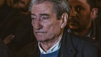VIDEO: Berisha vrasësi i padënuar i 21 Janarit, ja të gjitha provat që dëshmojnë VIDEO: Berisha vrasësi i padënuar i 21 Janarit, ja të gjitha provat që dëshmojnë