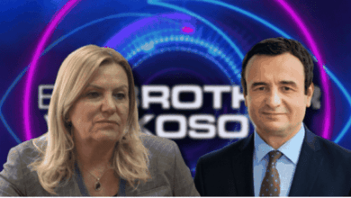 Deputetja ironizon Kurtin: Duke e parë aftësinë për spektakël dhe humor… je për “Big Brother” Deputetja ironizon Kurtin: Duke e parë aftësinë për spektakël dhe humor… je për “Big Brother”