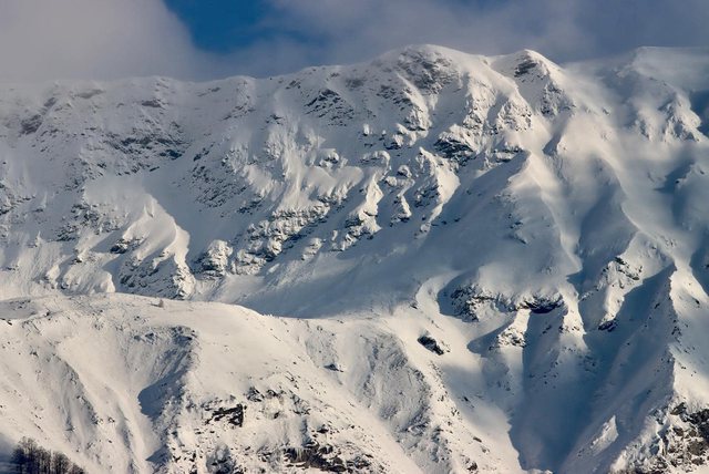 FOTO: Magjia e dëborës në zemrën e Alpeve Shqiptare FOTO: Magjia e dëborës në zemrën e Alpeve Shqiptare
