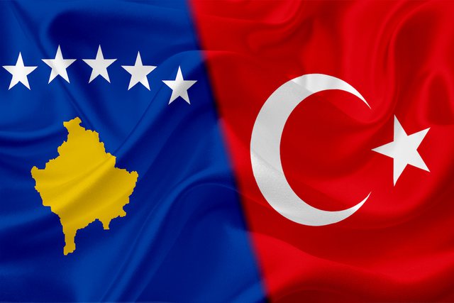 Osmani e Kurti i ofruan ndihmë Turqisë, por si dhe sa mund ta ndihmojë Kosova popullin turk?