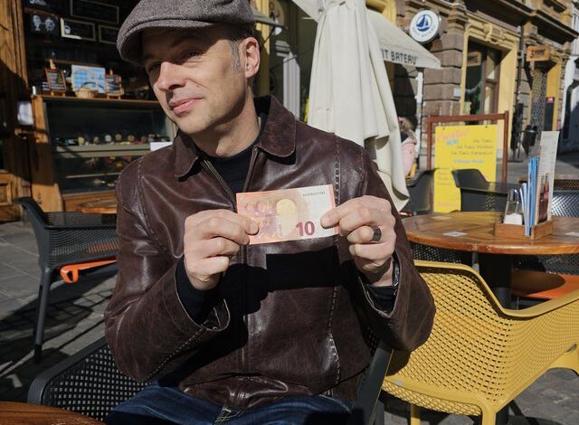 Gazetari i BBC “vë bast” me 10 euro: Nuk do të ketë marrëveshje mes Kosovës dhe Serbisë Gazetari i BBC “vë bast” me 10 euro: Nuk do të ketë marrëveshje mes Kosovës dhe Serbisë