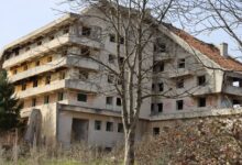 Paradokset e Kukësit: Turizmi i ri në “vdekësi” dhe një urë e re përbri Paradokset e Kukësit: Turizmi i ri në “vdekësi” dhe një urë e re përbri