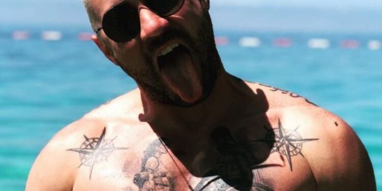Kush është influenceri, ish-kampion i karatesë që kandidon për President në Mal të Zi? Kush është influenceri, ish-kampion i karatesë që kandidon për President në Mal të Zi?