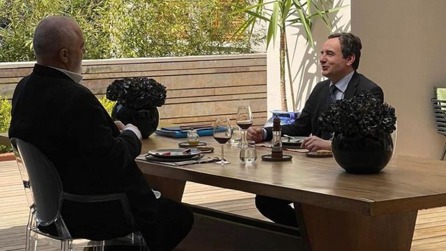 Rama pas drekës me Kurtin: E inkurajova për negociatat me Serbinë, ja për çfarë ramë dakord Rama pas drekës me Kurtin: E inkurajova për negociatat me Serbinë, ja për çfarë ramë dakord