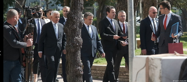 Deutsche Welle: Simpati në Tiranë për kurajon e Albin Kurtit