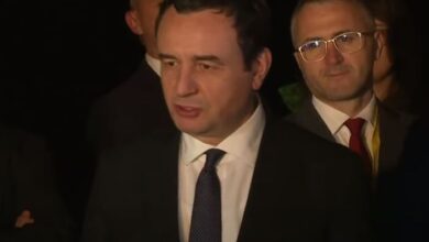 Mashtrim, humbje historike: Reagimi i opozitës ndaj Kurtit për marrëveshjen në Ohër Mashtrim, humbje historike: Reagimi i opozitës ndaj Kurtit për marrëveshjen në Ohër