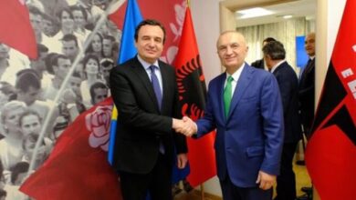 Pse u shmang PD nga vizitat e tij në Tiranë? Kurti: Metën e takova në cilësinë e ish-presidentit Pse u shmang PD nga vizitat e tij në Tiranë? Kurti: Metën e takova në cilësinë e ish-presidentit